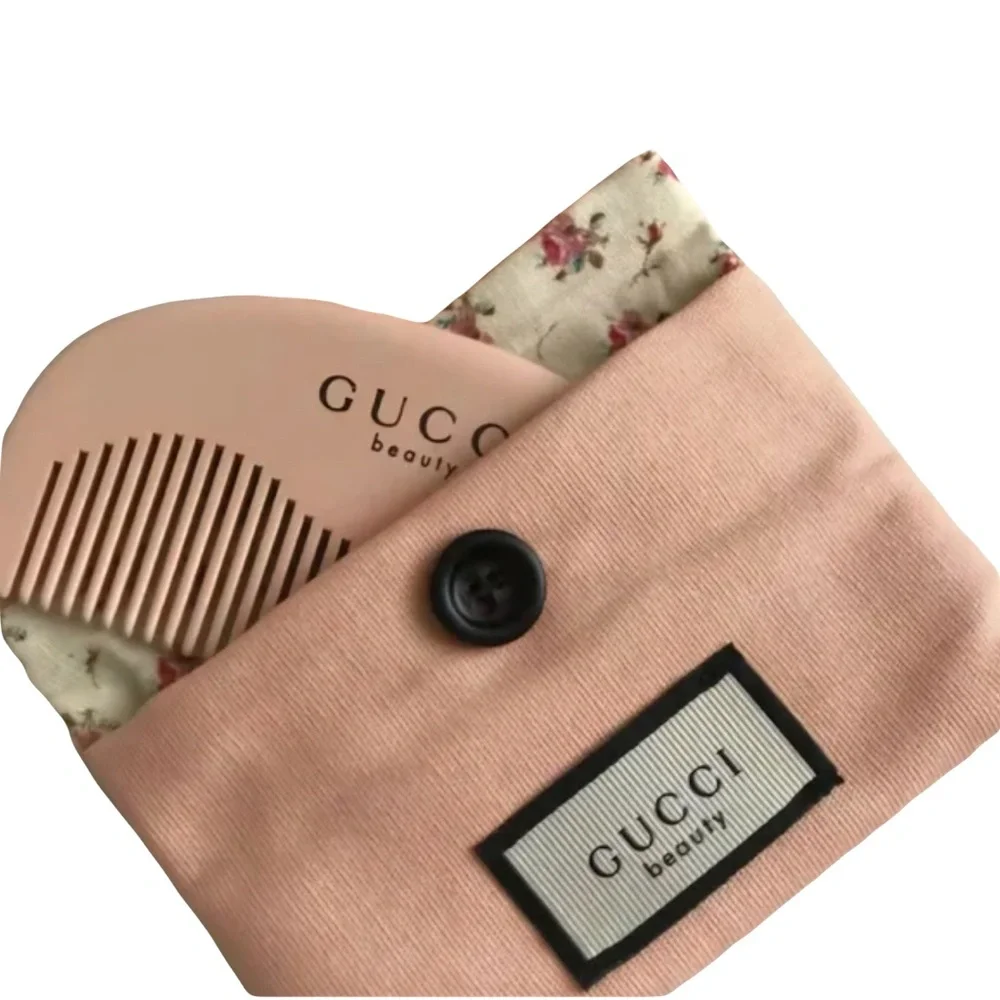 Gucci Pink Hair comb with Pouch GWP - Picture 2 of 4